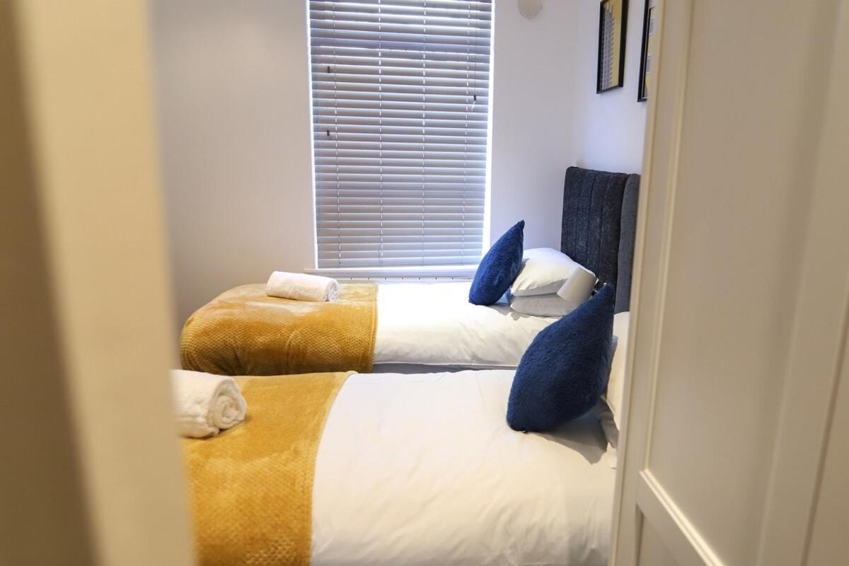 New- Modern 2Br Apt Wifi Sleep5 City Centre เชฟฟิลด์ ภายนอก รูปภาพ